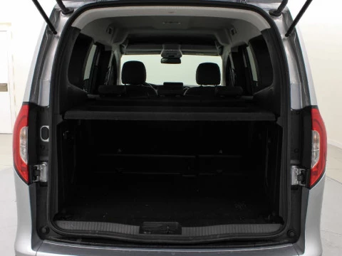 Mercedes-Benz Clase T 1.5 T 180 D SWB 116 5P