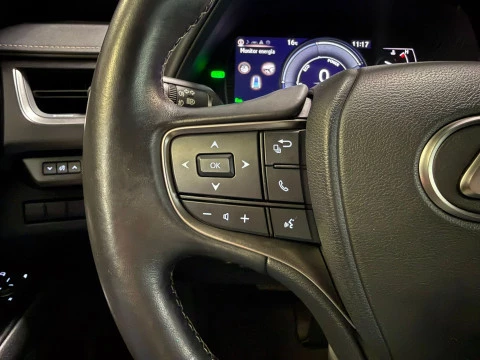 Lexus UX 2.0 250h Business