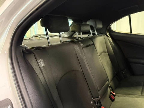 Lexus UX 2.0 250h Business