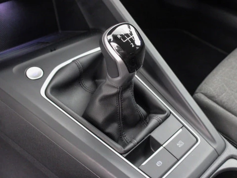 Volkswagen Golf 2.0 TDI 85KW MAS 115 5P