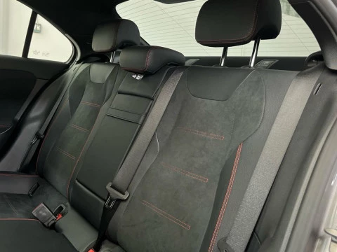 Mercedes-Benz Clase A 250 e Sedan