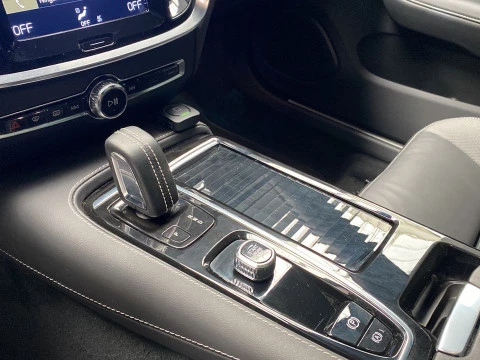 Volvo V60 familiar 2.0 T6 RECHARGE R-DESIGN AUTO 4WD 5P