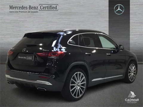 Mercedes-Benz GLA 220 D 4MATIC