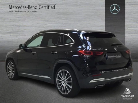 Mercedes-Benz GLA 220 D 4MATIC