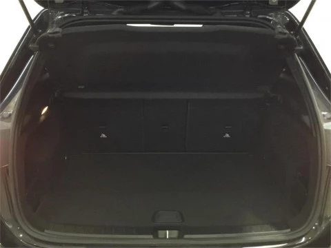 Mercedes-Benz GLA 220 D 4MATIC