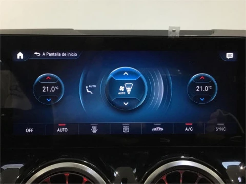 Mercedes-Benz GLA 220 D 4MATIC