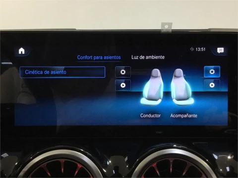 Mercedes-Benz GLA 220 D 4MATIC