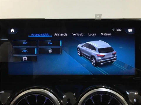 Mercedes-Benz GLA 220 D 4MATIC