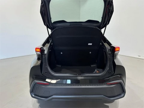 Toyota C-HR - Advance Hybrid 140