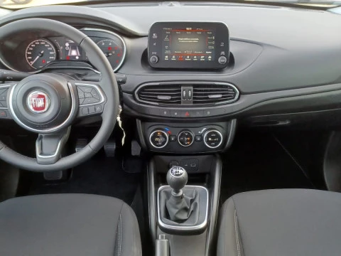 Fiat Tipo Sedán Diésel MT 1.6 95kW (130CV)