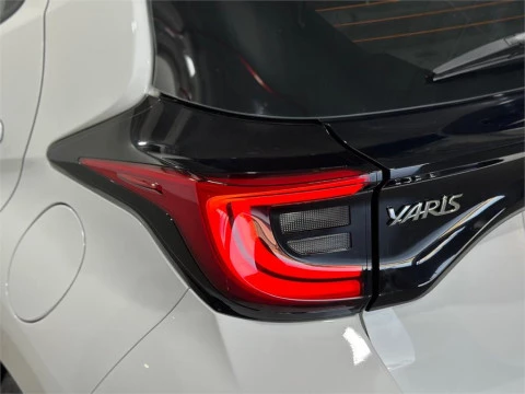 Toyota Yaris ACTIVE PLUS