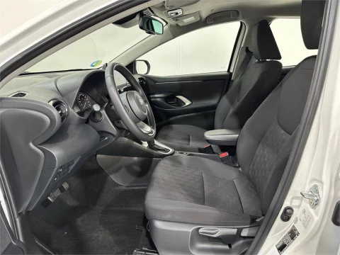Toyota Yaris ACTIVE PLUS