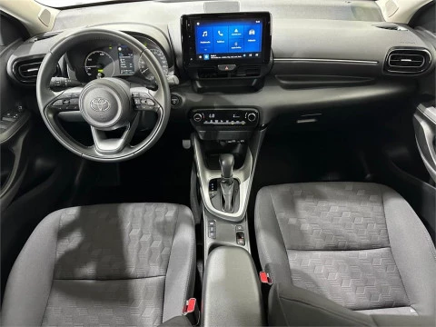Toyota Yaris ACTIVE PLUS