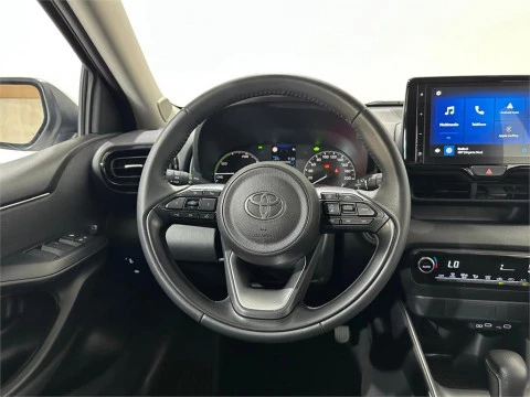 Toyota Yaris ACTIVE PLUS