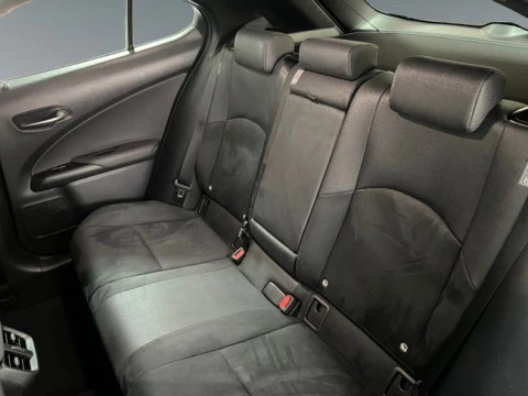 Lexus UX 2.0 250h Premium