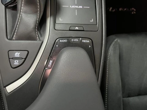 Lexus UX 2.0 250h Premium