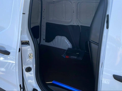 Peugeot Partner Standard 600kg BlueHDi 100CV Manual