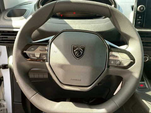 Peugeot Partner Standard 600kg BlueHDi 100CV Manual