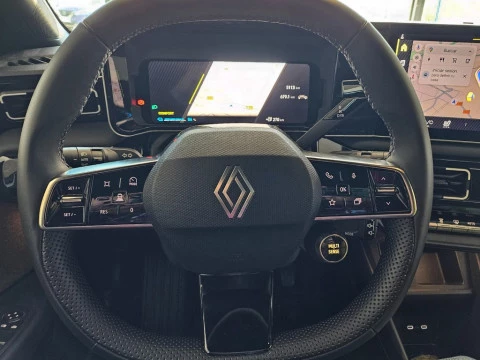 Renault R5 E-Tech  electrico  Iconic cinq autonomia confort 110 kW