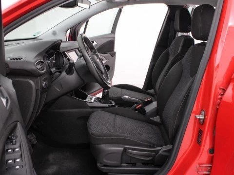 Opel Crossland X 1.6T 73KW 99 5P