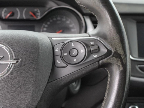 Opel Crossland X 1.6T 73KW 99 5P