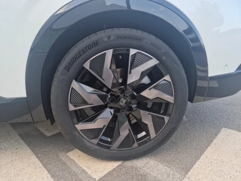 Renault Rafale Esprit Alpine full hybrid E-Tech 147kW