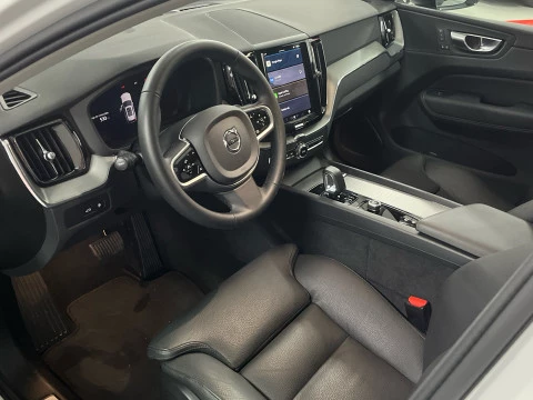 Volvo XC60 XC60 Plus, T6 eAWD H?brido enchufable, El+ctrico/Gasolina, Dark