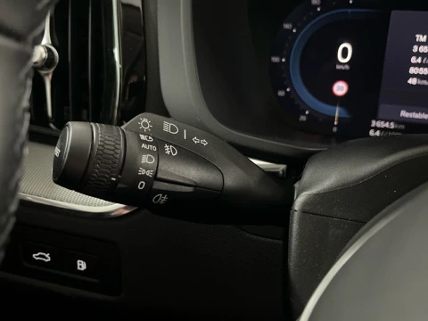 Volvo XC60 XC60 Plus, T6 eAWD H?brido enchufable, El+ctrico/Gasolina, Dark