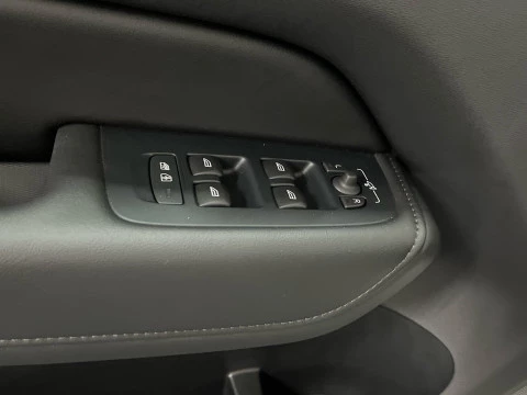 Volvo XC60 XC60 Plus, T6 eAWD H?brido enchufable, El+ctrico/Gasolina, Dark