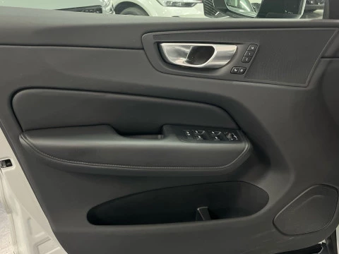 Volvo XC60 XC60 Plus, T6 eAWD H?brido enchufable, El+ctrico/Gasolina, Dark