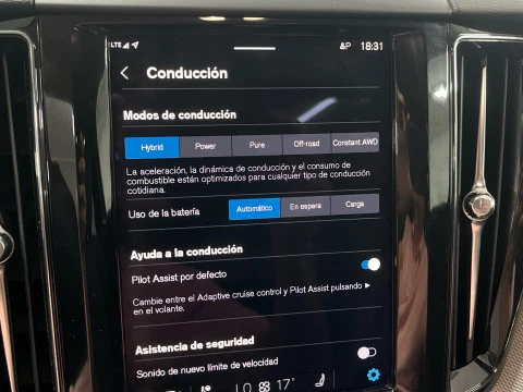 Volvo XC60 XC60 Plus, T6 eAWD H?brido enchufable, El+ctrico/Gasolina, Dark
