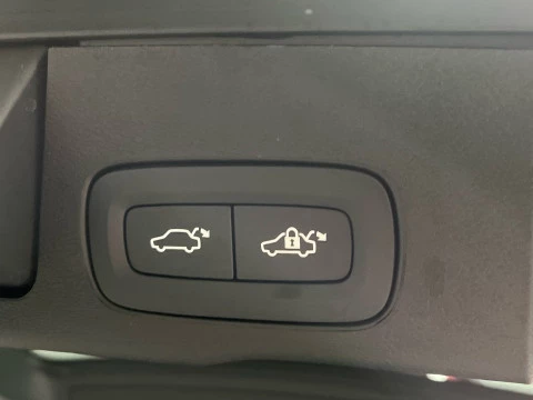 Volvo XC60 XC60 Plus, T6 eAWD H?brido enchufable, El+ctrico/Gasolina, Dark