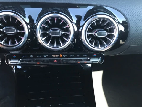 Mercedes-Benz Clase A  180 Compacto