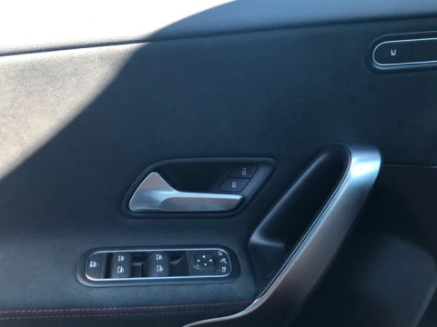 Mercedes-Benz Clase A  180 Compacto