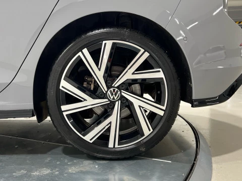 Volkswagen Golf R-Line 1.5 eTSI 110kW (150CV) DSG