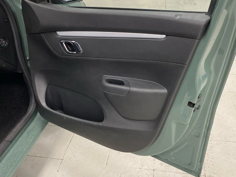 Dacia Spring Comfort Plus Electric 33kW (45CV)