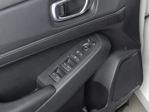 Honda HR-V 1.5 i-MMD Elegance 4x2