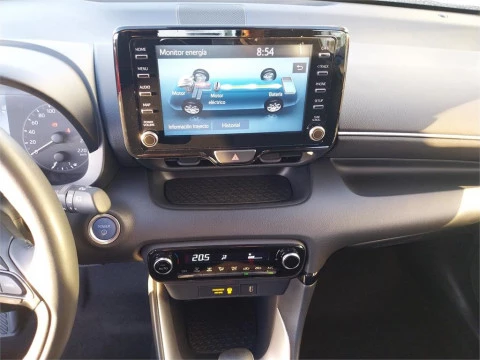 Toyota Yaris 5 Puertas Active Tech 120H Automático (e-CVT)