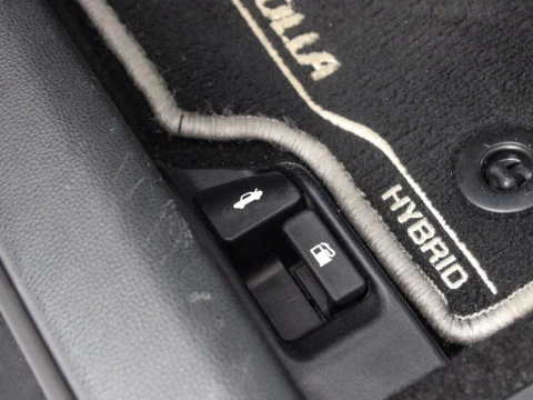 Toyota Corolla 1.8 HYBRID STYLE E-CVT 122 4P