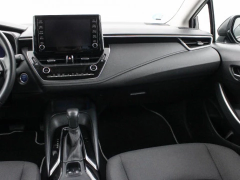 Toyota Corolla 1.8 HYBRID STYLE E-CVT 122 4P