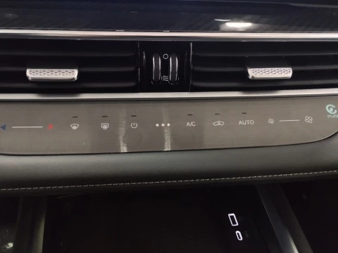 EBRO S700 1.6 TGDI Comfort 7 DCT