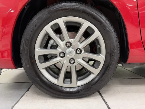 Toyota Yaris 100 Active 73 kW (99 CV)