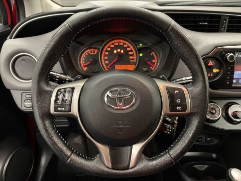 Toyota Yaris 100 Active 73 kW (99 CV)