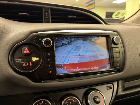 Toyota Yaris 100 Active 73 kW (99 CV)