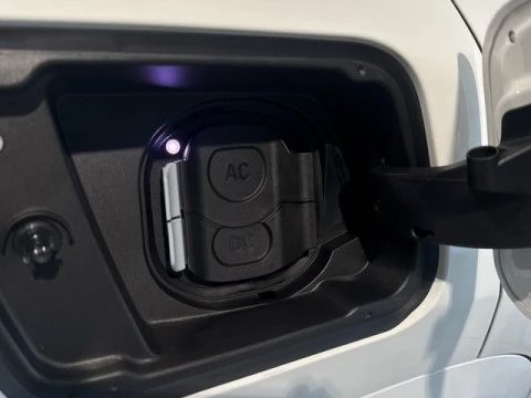 BMW iX2 eDrive20 150 kW (204 CV)