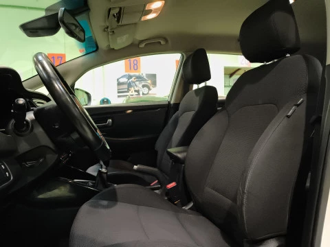 Kia Carens 1.6 GDi UEFA Euro 2016 Eco-Dynamics 99 kW (135 CV)