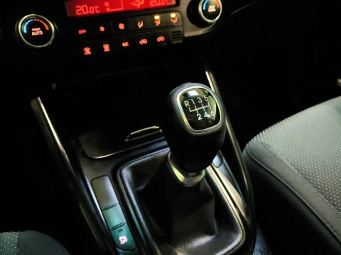 Kia Carens 1.6 GDi UEFA Euro 2016 Eco-Dynamics 99 kW (135 CV)