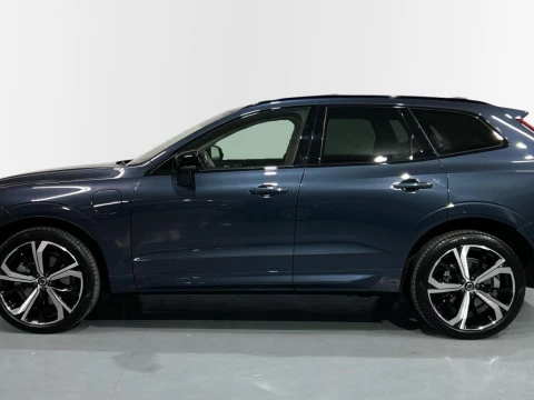 Volvo XC60 2.0 T6 RECHARGE ULTRA DARK AUTO 4WD 350 5P