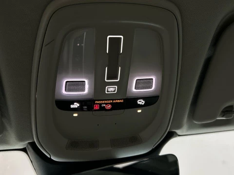 Volvo XC60 2.0 T6 RECHARGE ULTRA DARK AUTO 4WD 350 5P