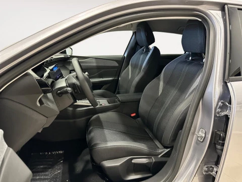 Peugeot 308 5P Allure Hybrid 136 e-DCS6